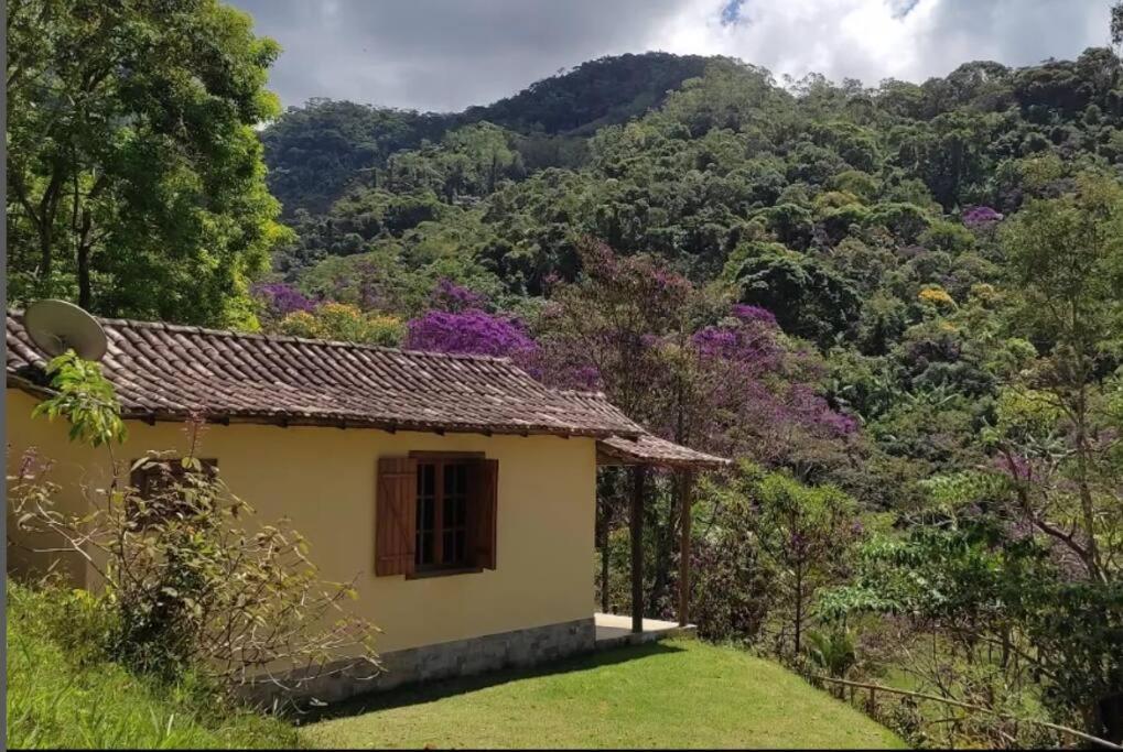Vale Quaresmeiras